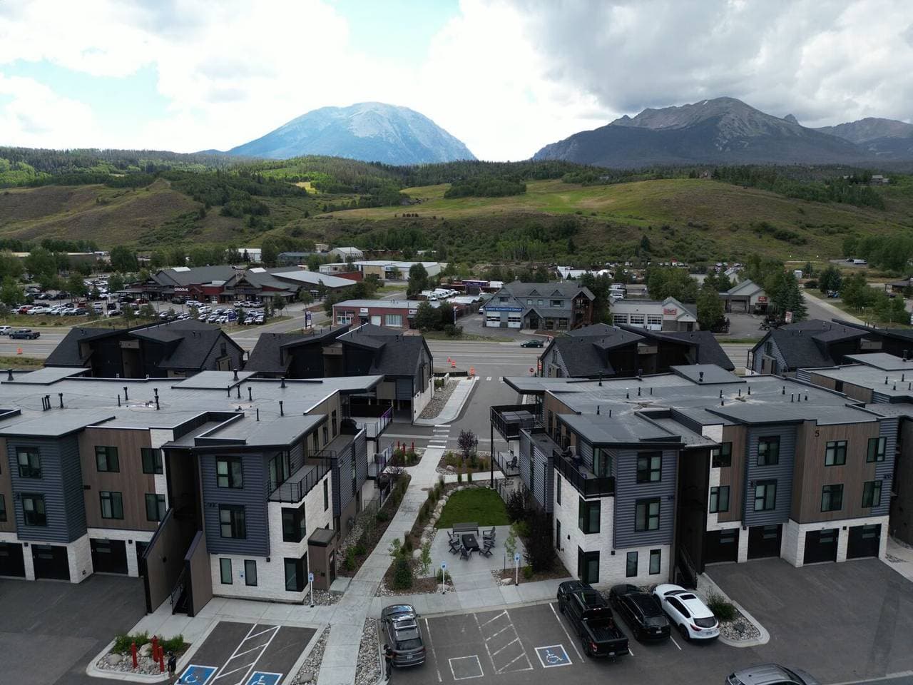 River West #522 - Image 50