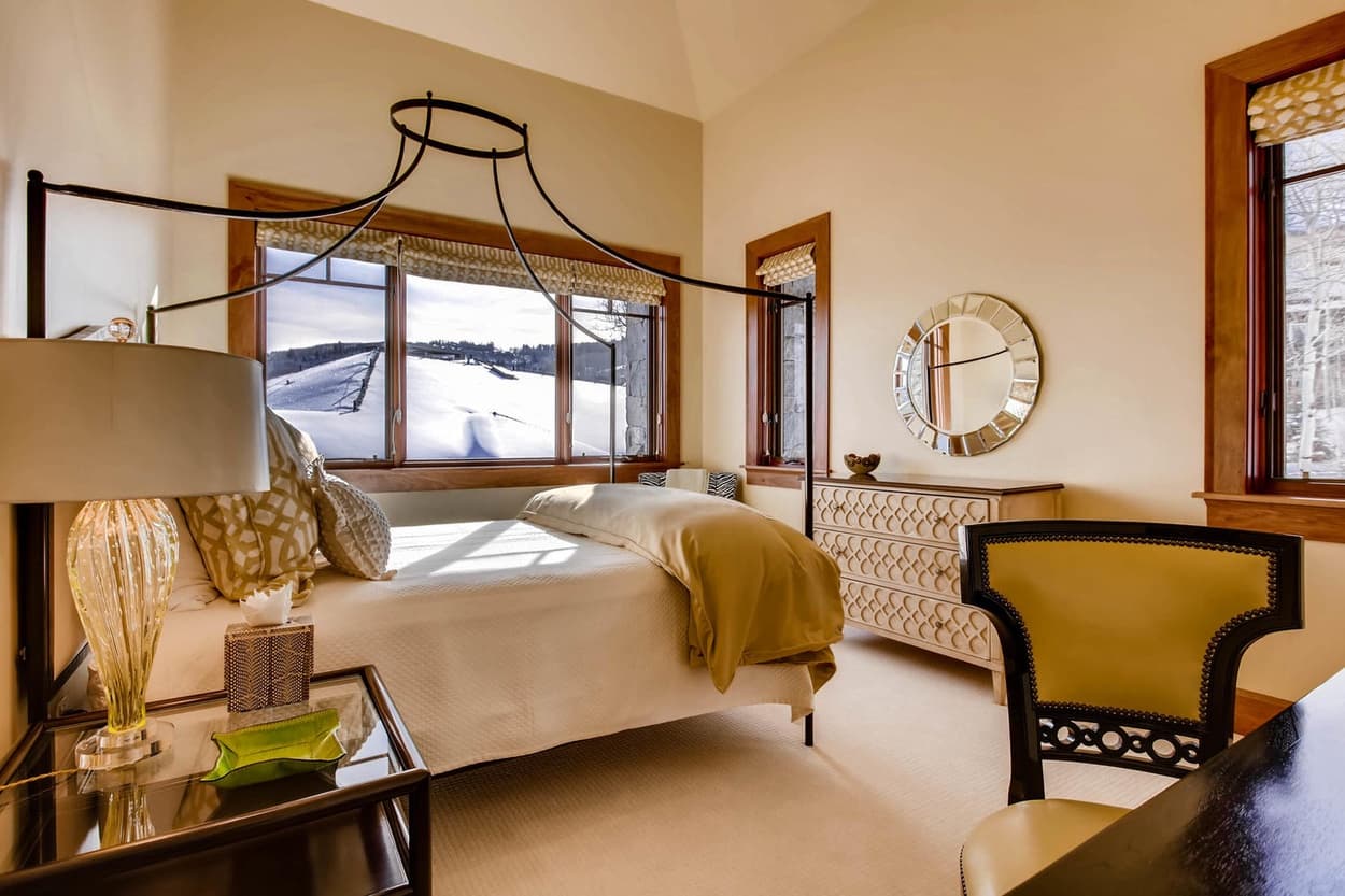 Snowflake Chateau At Hummingbird Lodge - Image 7