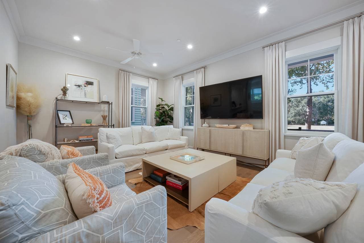 On the Lawn Villa - Image 7