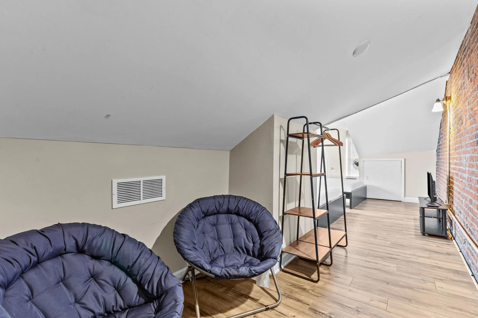 Designer Townhome - Image 21