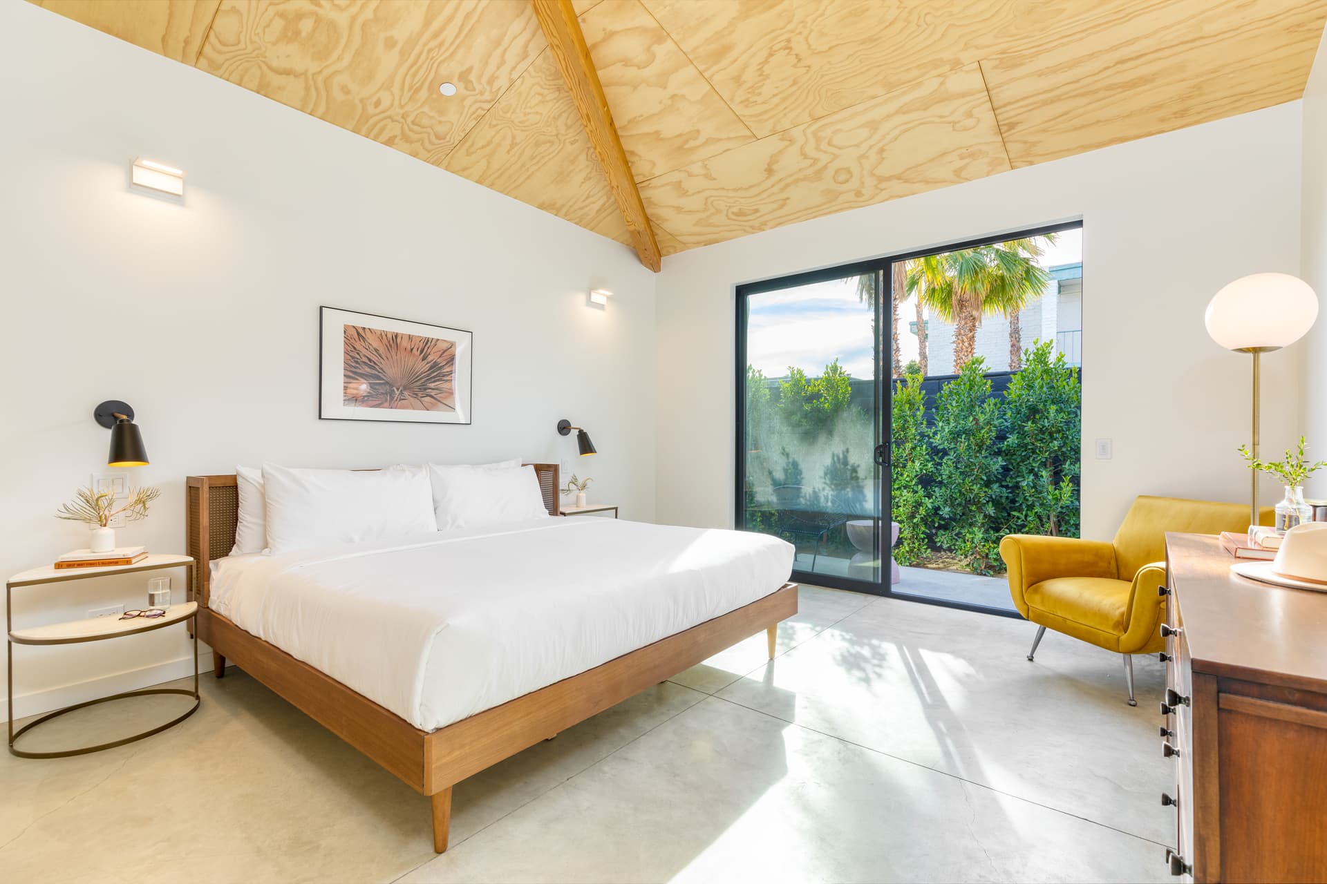 Crimson Peak Manor - Image 17