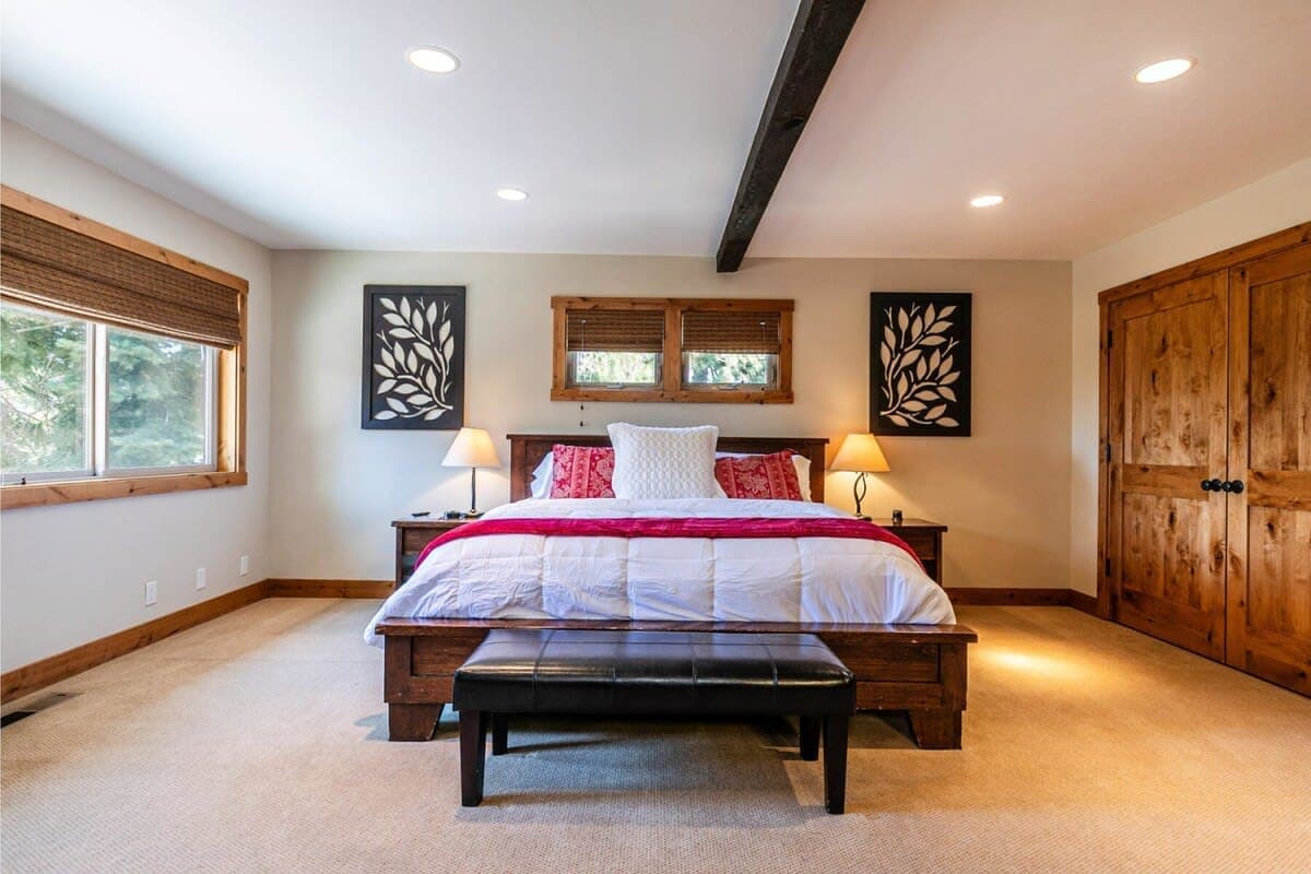 EJ's Point - Image 13