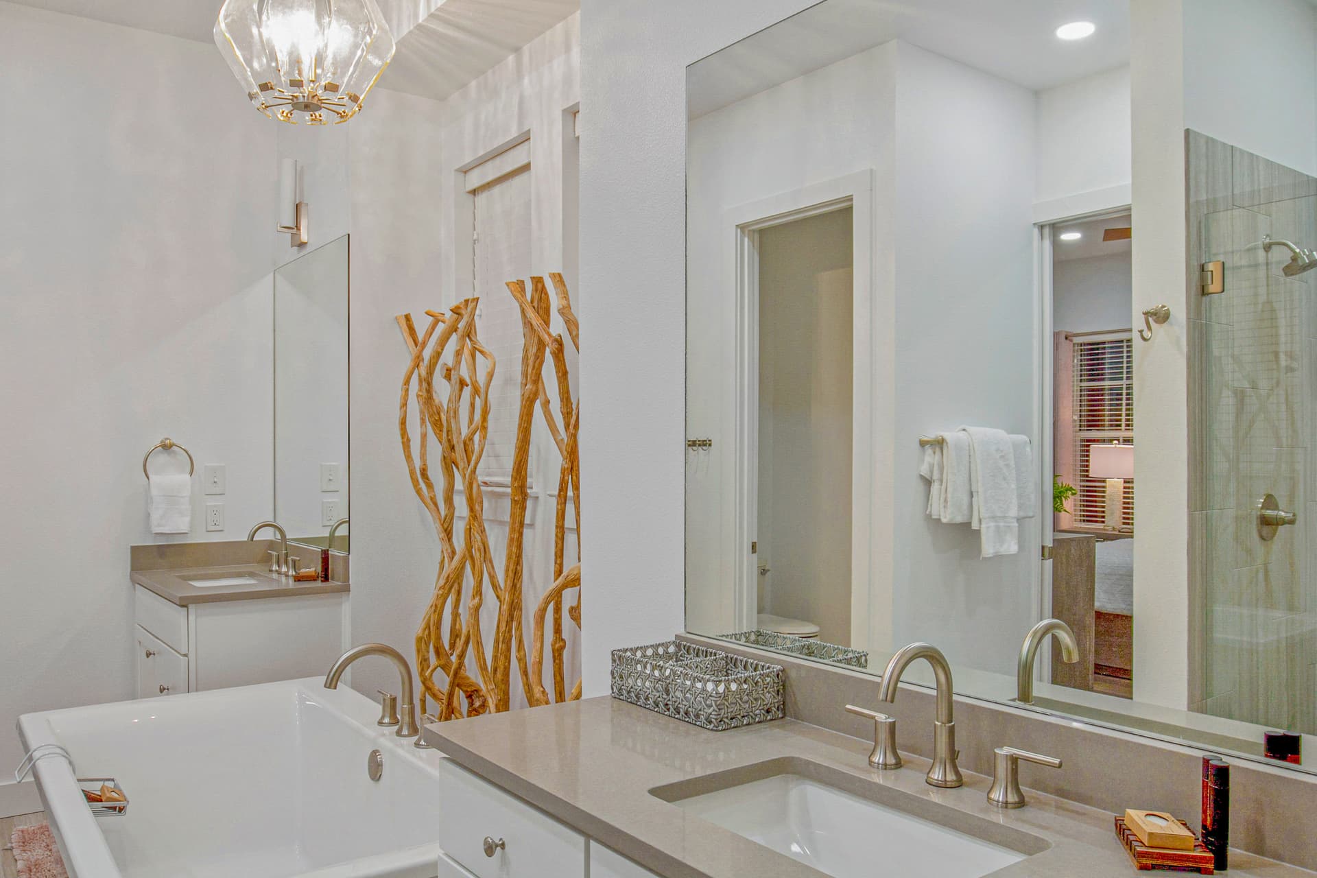 Grey Pelican Place - Image 20