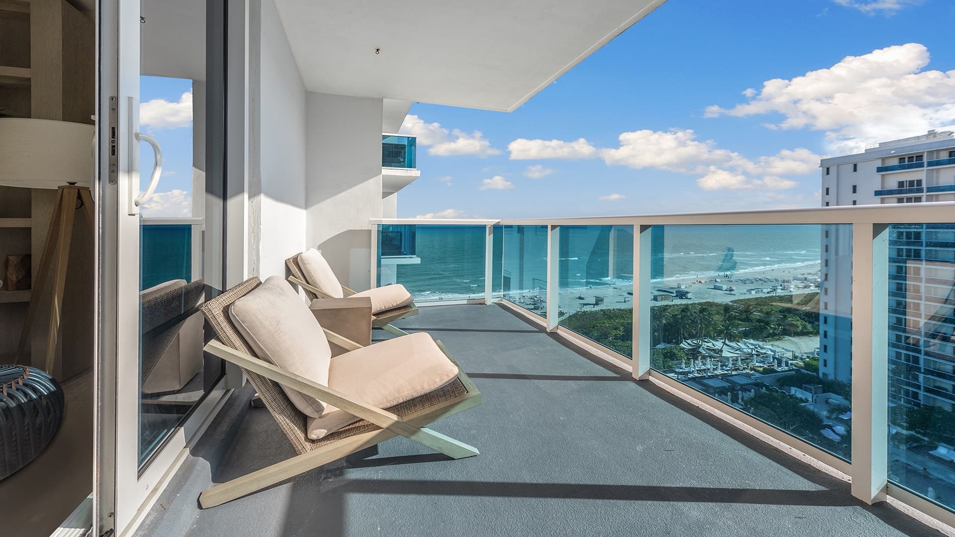 1 Hotel & Homes Residence #1412 - Image 2