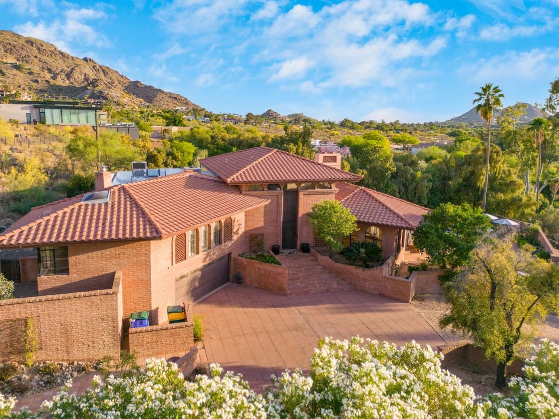 Diamondback Manor - Image 5