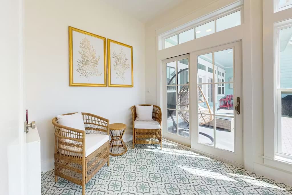 Sip Sip Hooray - Image 10