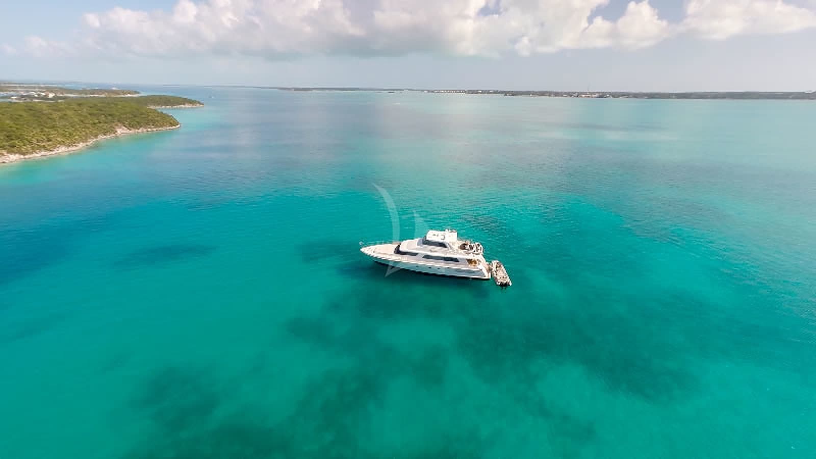 Equinox Yacht - Image 26