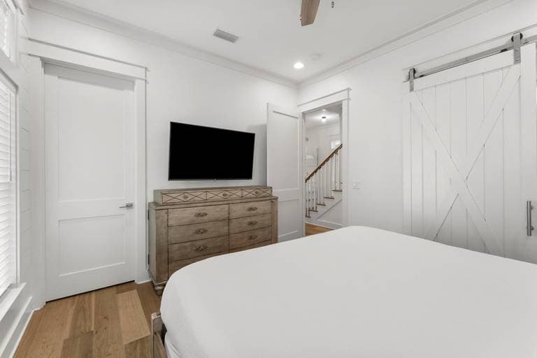 Mermaids Grotto - Image 11