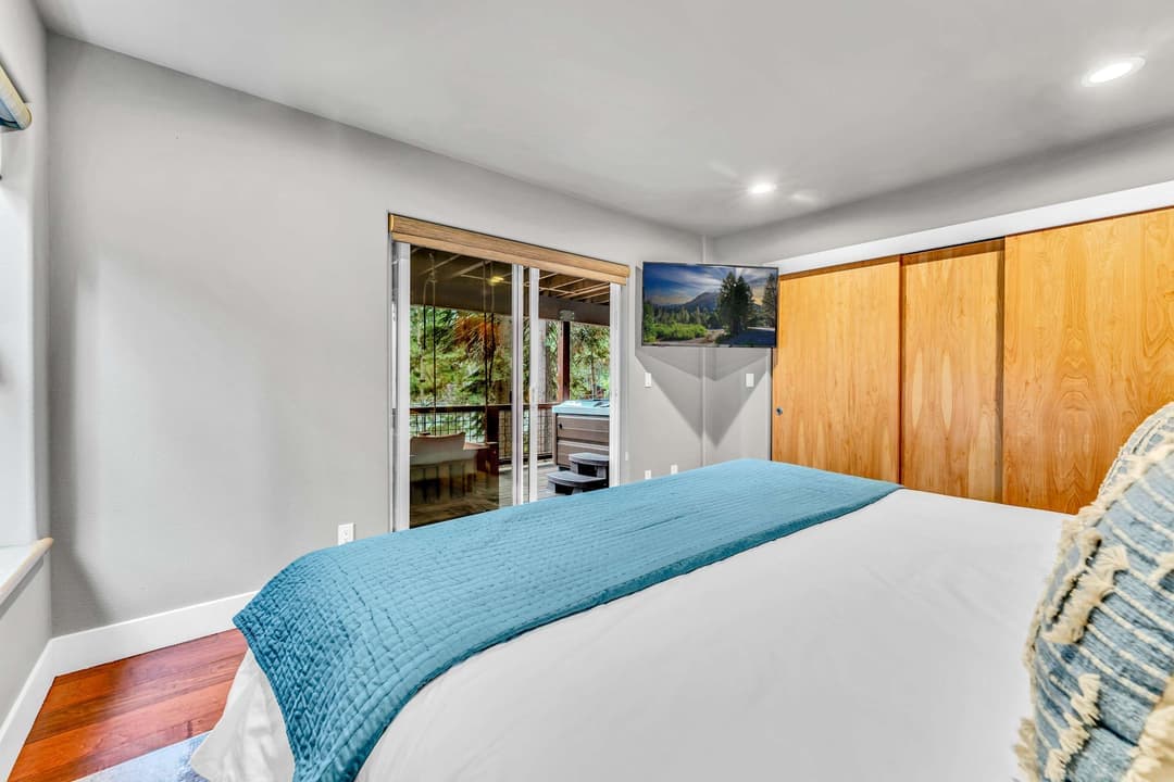 Upscale Incline Village Home - Image 21