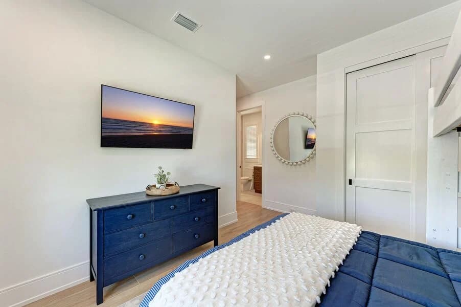 TipSea Turtle - Image 25