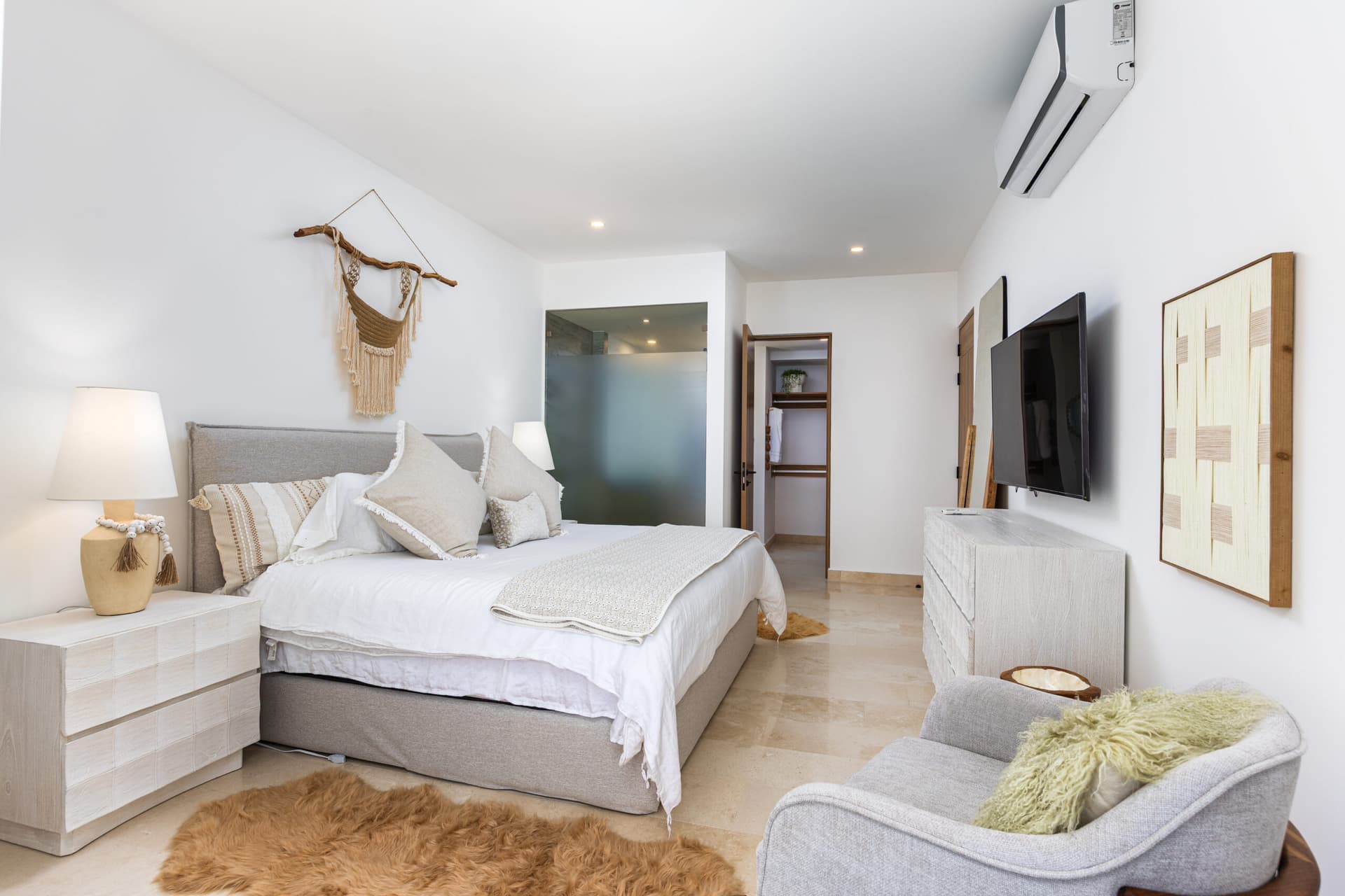 Harbor 171 Residences #803 - Image 11