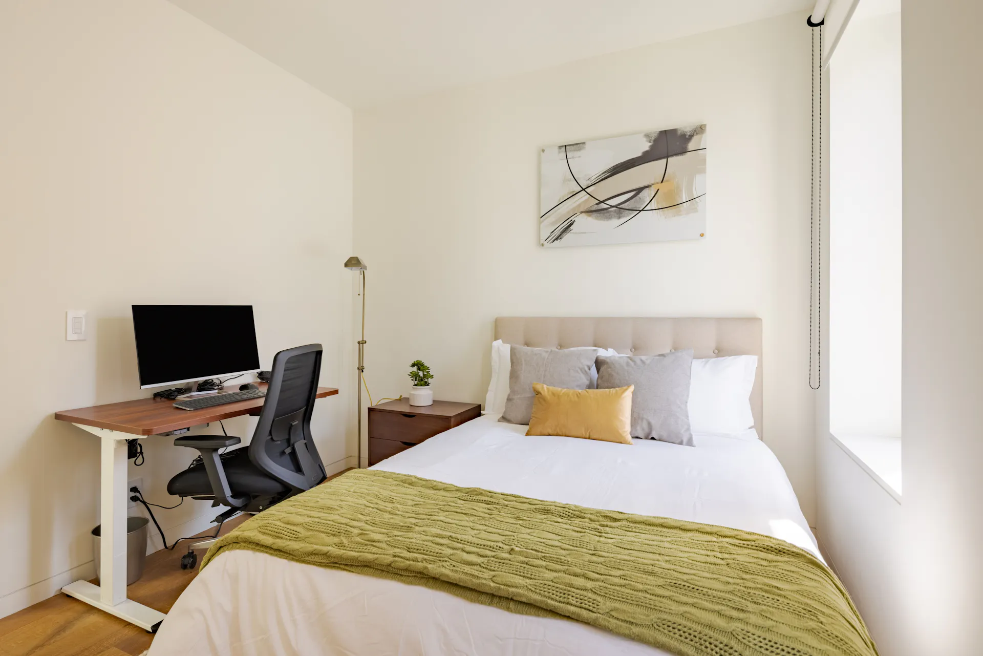 Empire House - Image 20