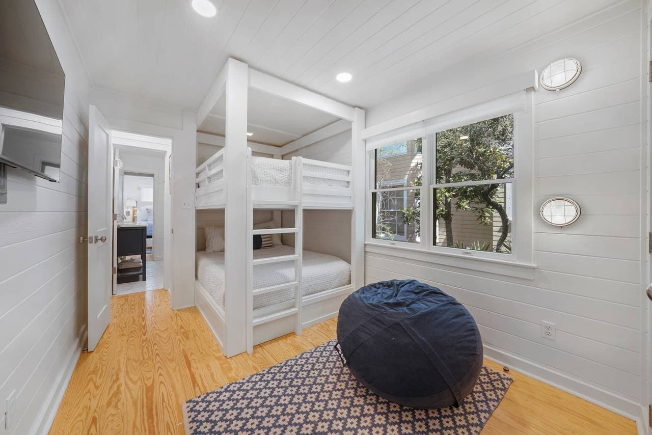 Knotty by Nature - Image 71