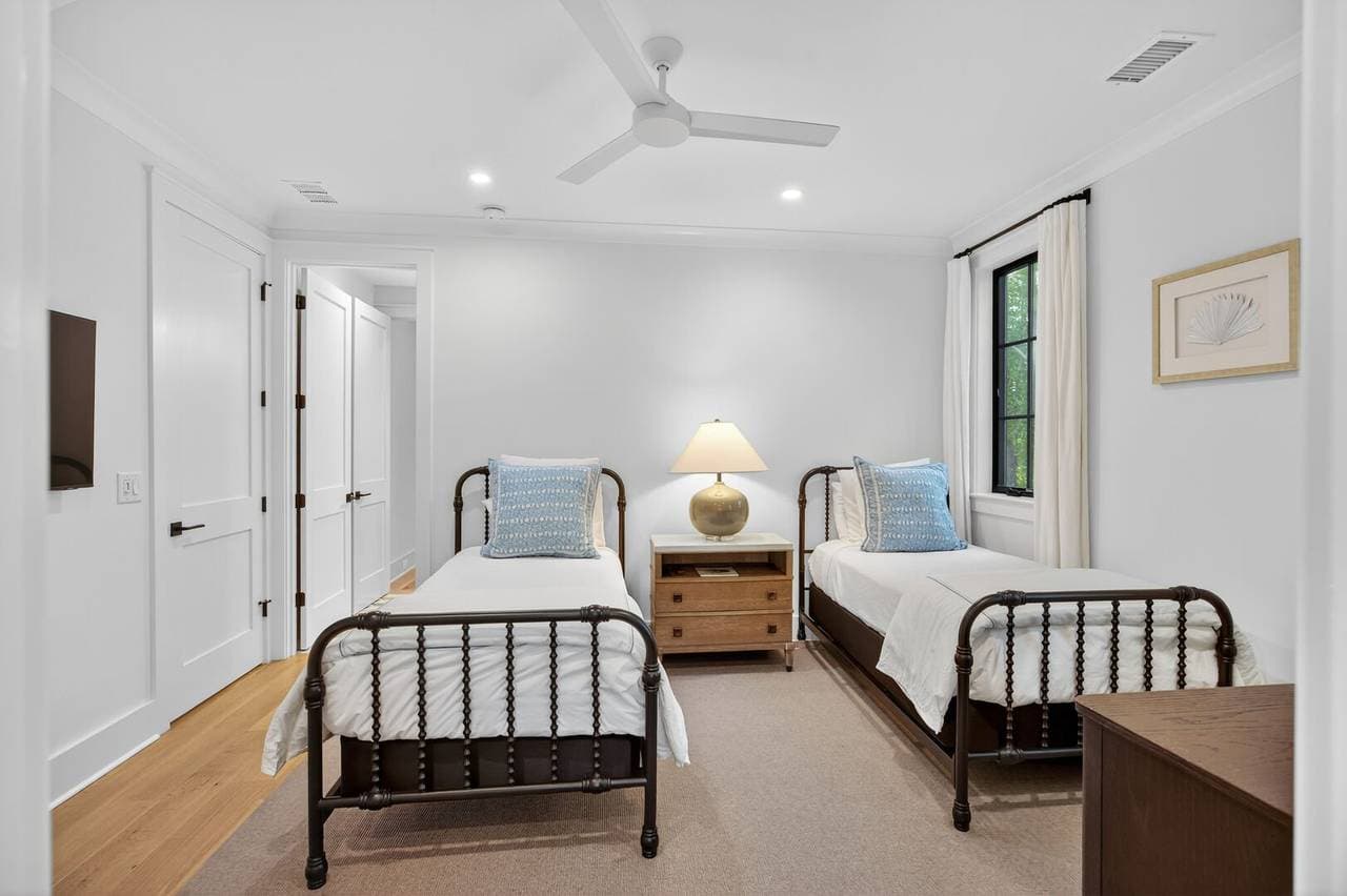 Snowy Egret Lane - Image 30