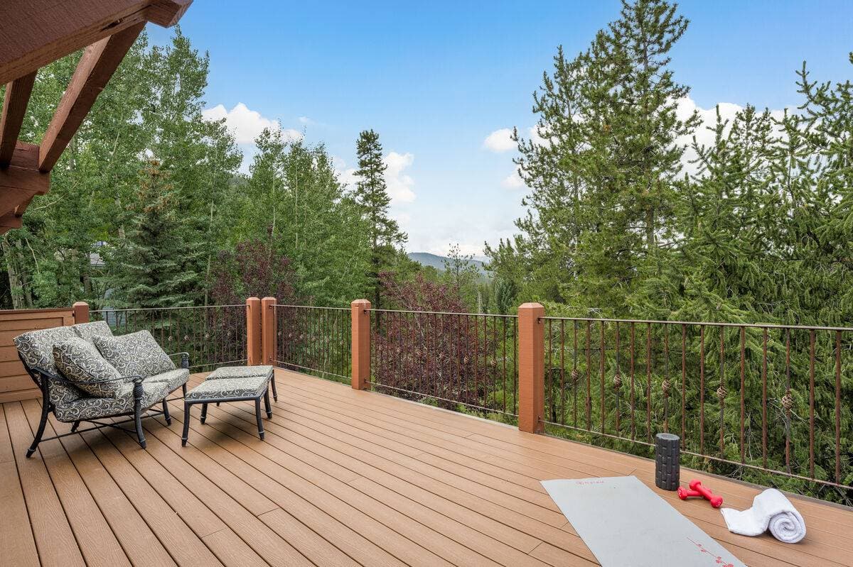 Four Sisters - Image 2