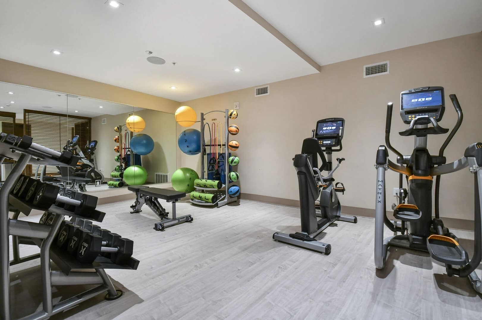 Lift Residence #414 - Image 21