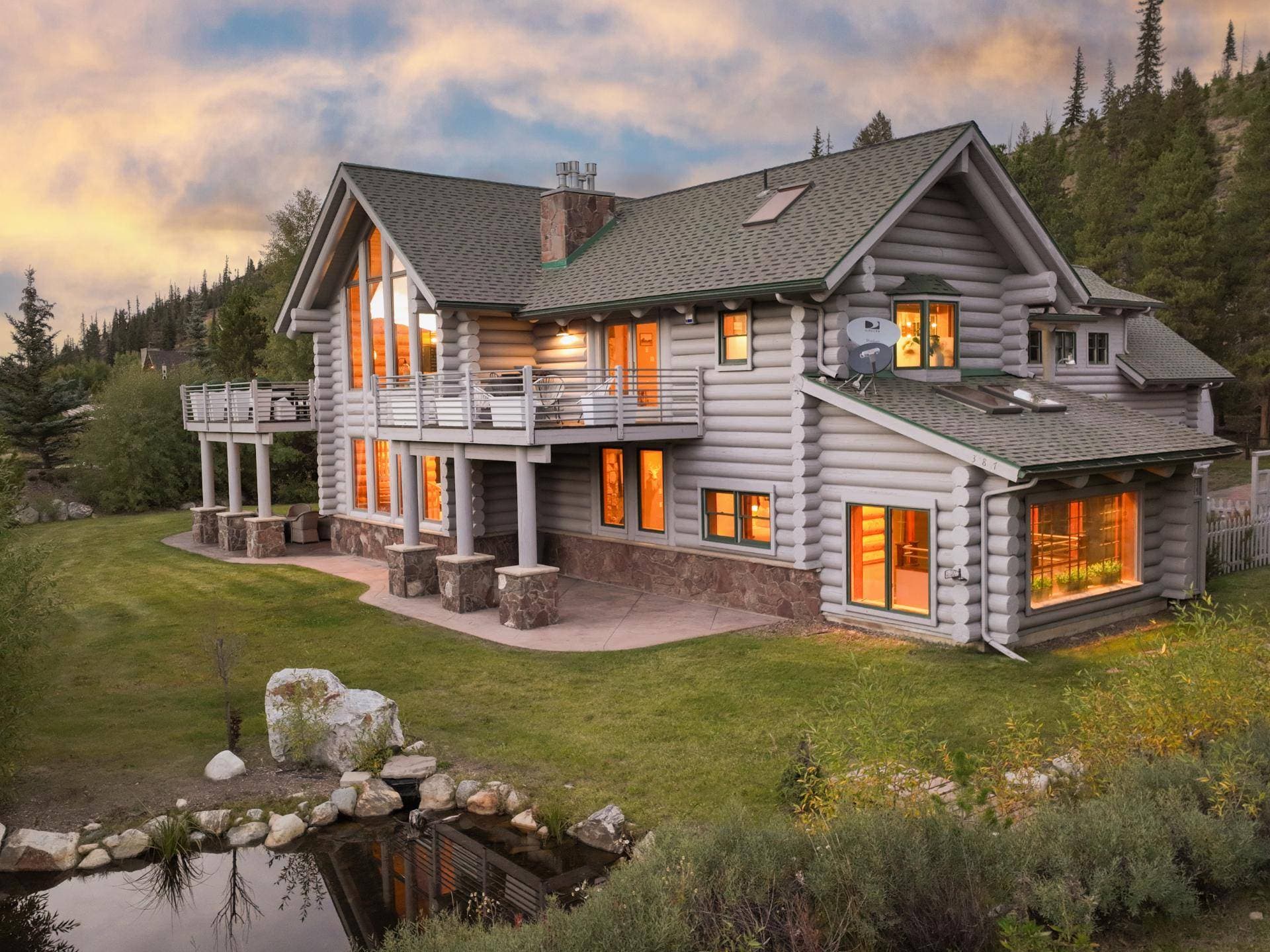 Modern Ski Home - Image 33