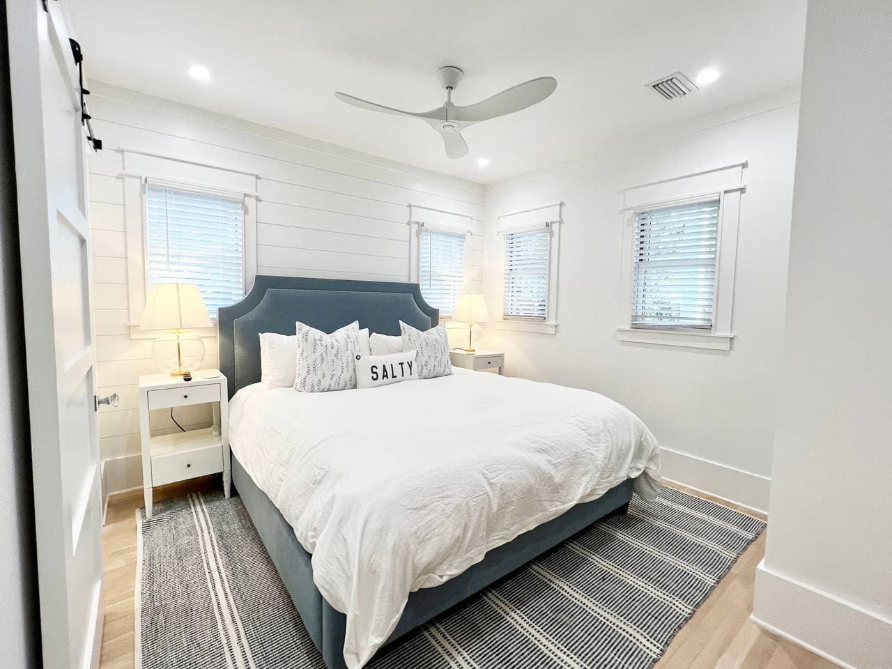 Toes in the Water Home - Image 7