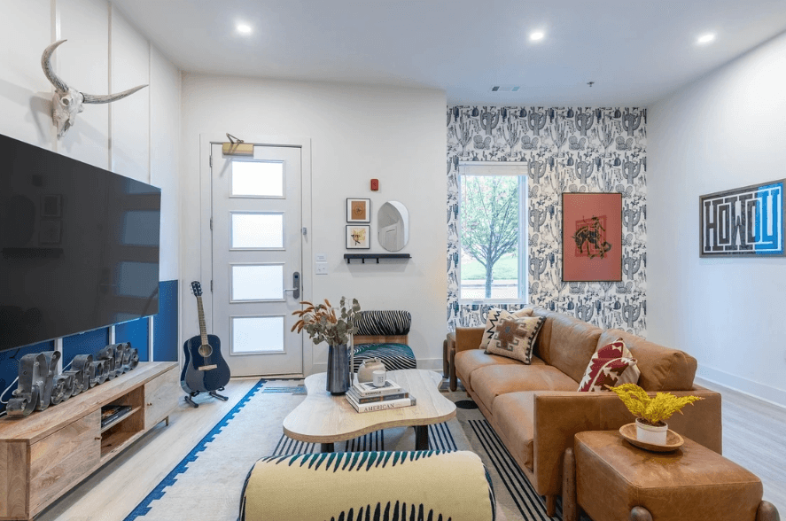 Dolly Residence - Image 2