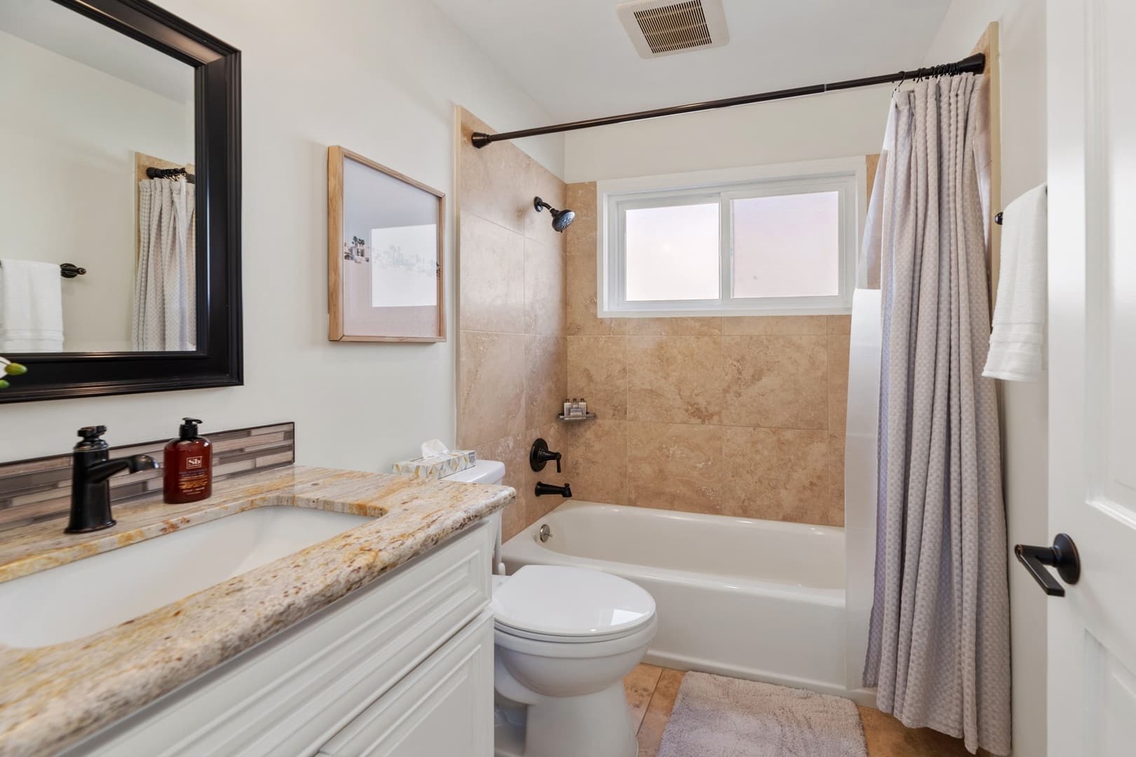 Del Mar Haven House - Image 25