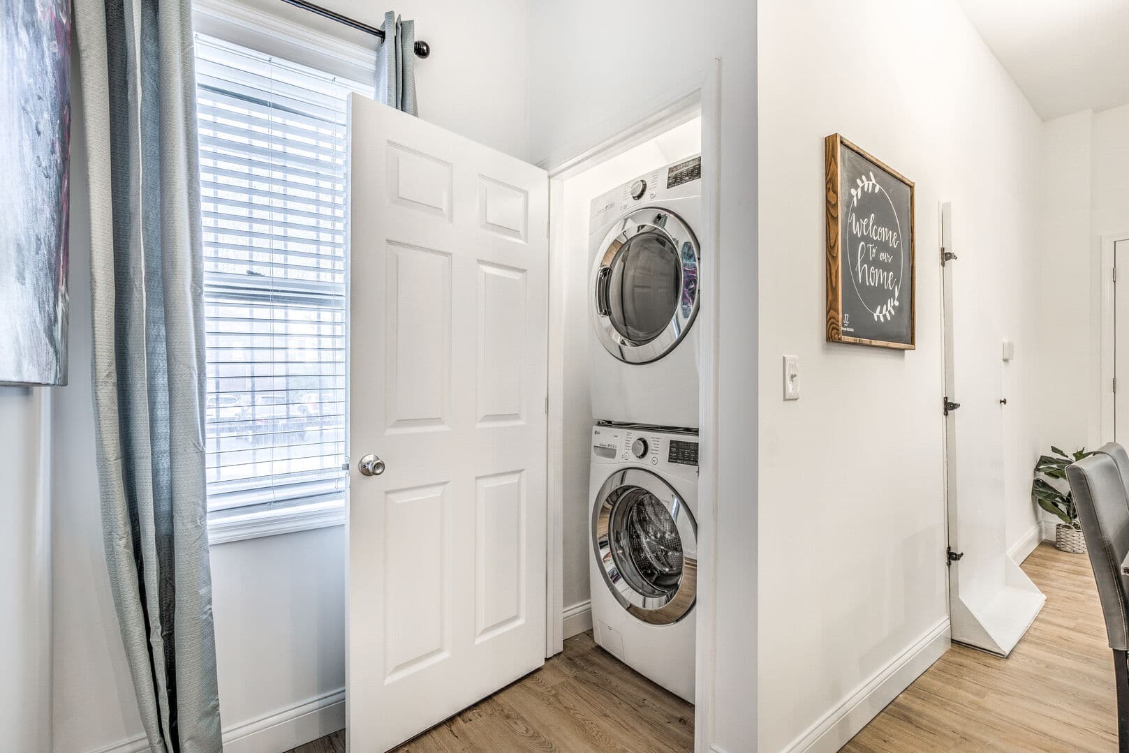 Lenox Comfort Corner - Image 20