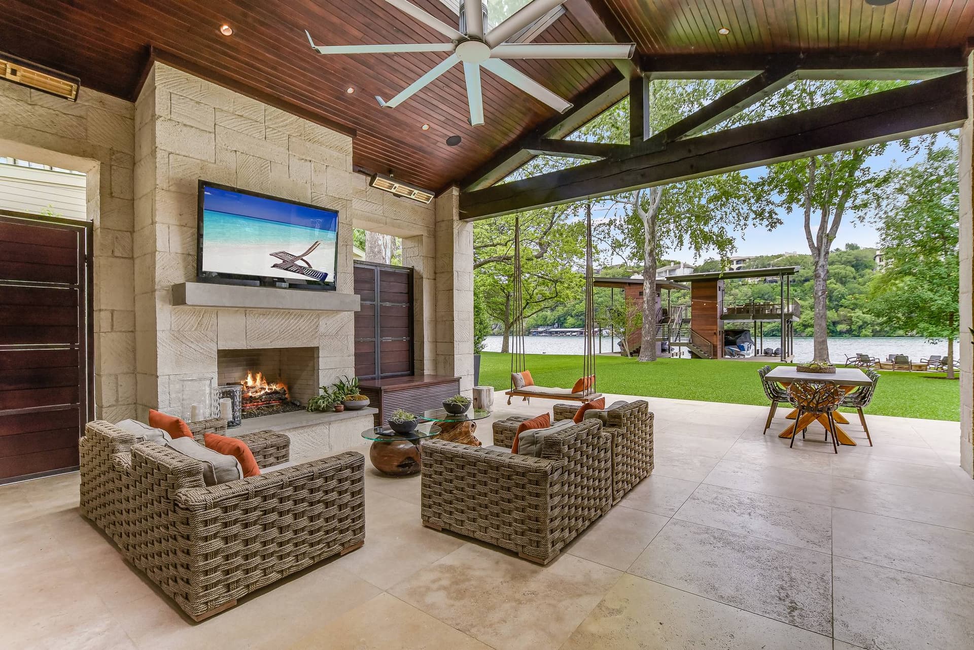 Lakeside on Lake Austin - Image 29