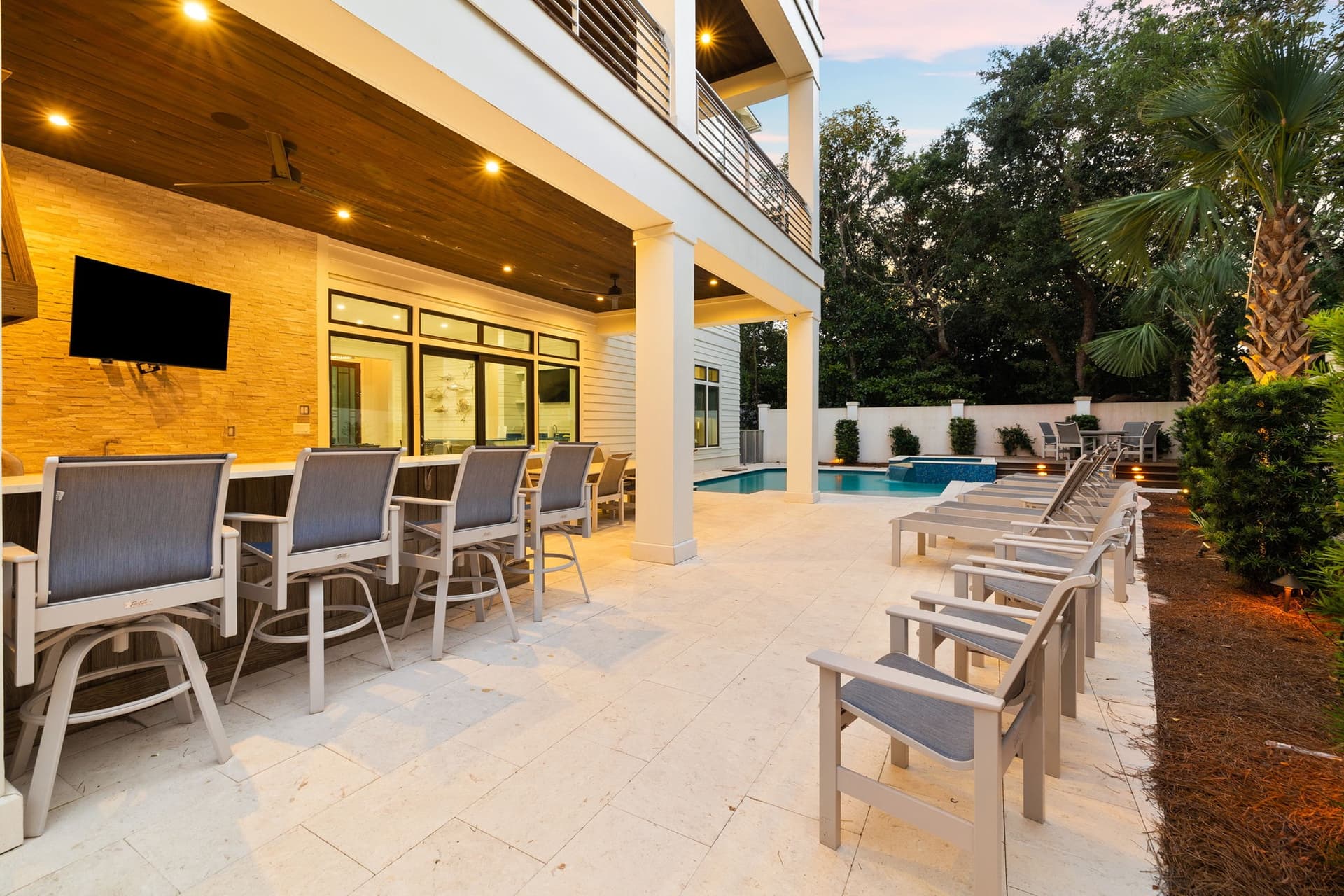 Social Manor - Image 45