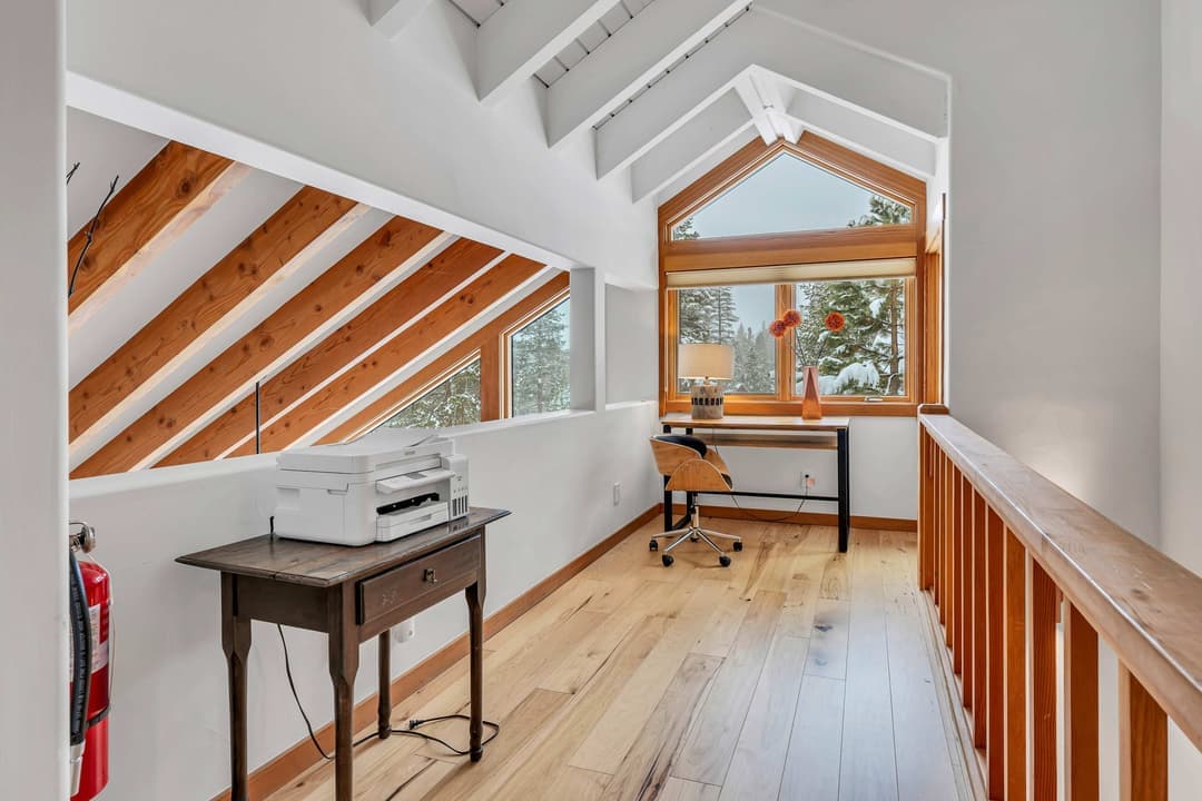 Stunning Mountain Gem - Image 14