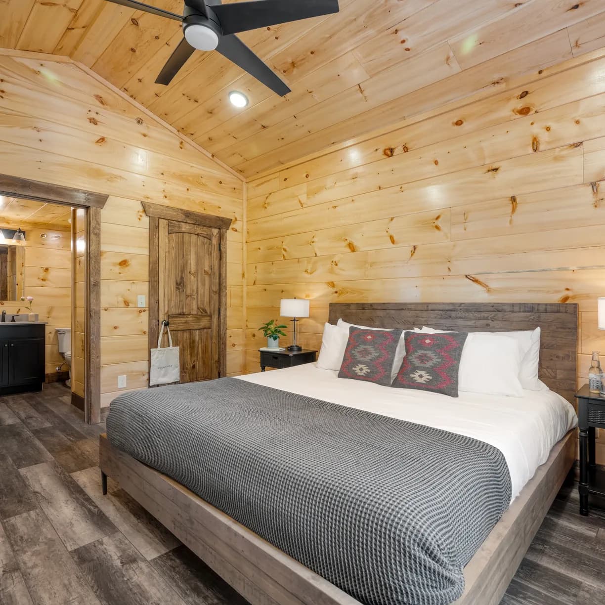 Duval Villa - Image 24