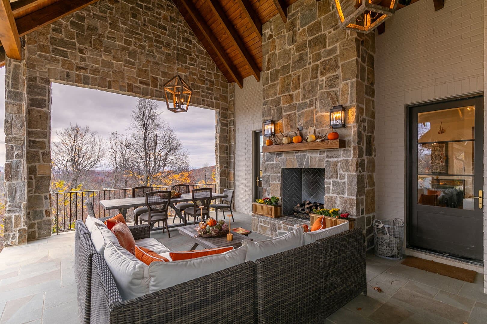 Antler Trail Lodge - Image 48