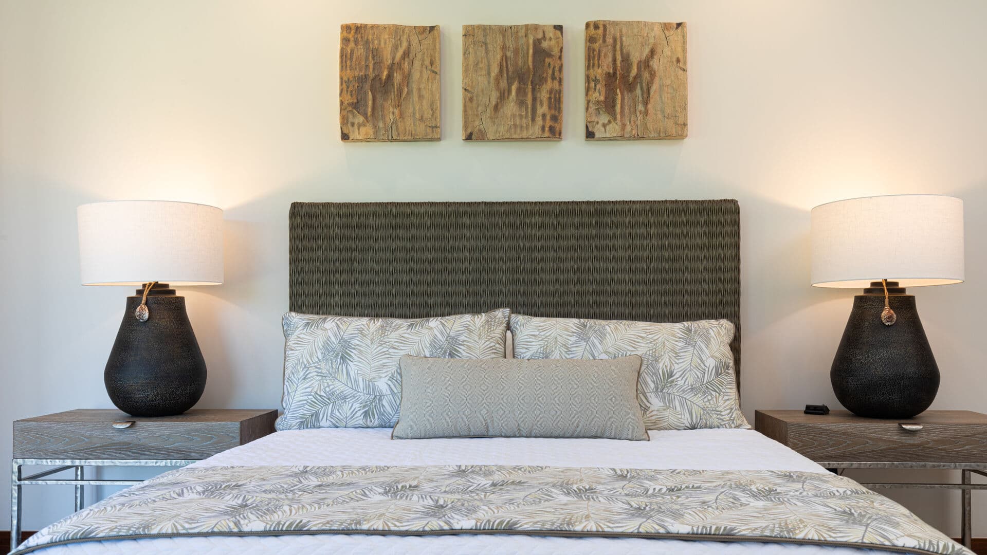 Hawaiian Elegance - Image 18