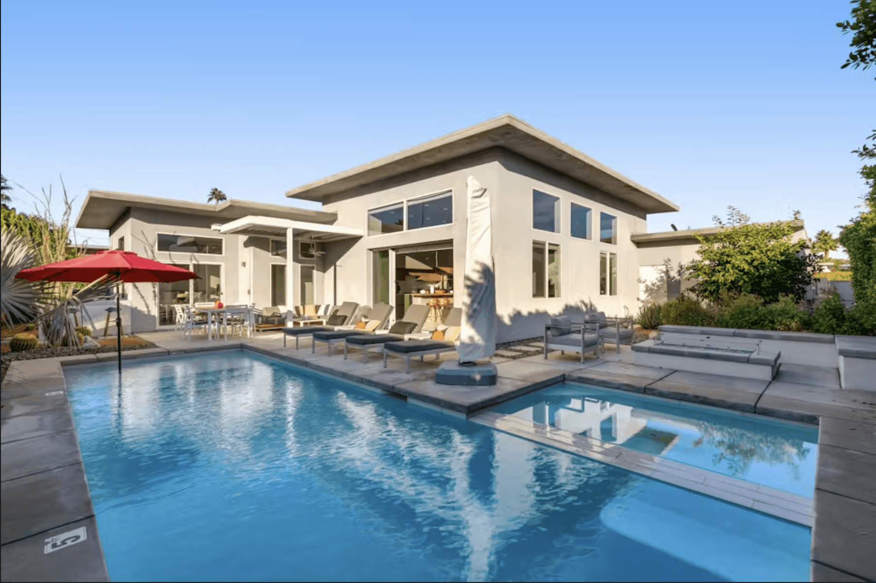 Modern Distinction Home - Image 5