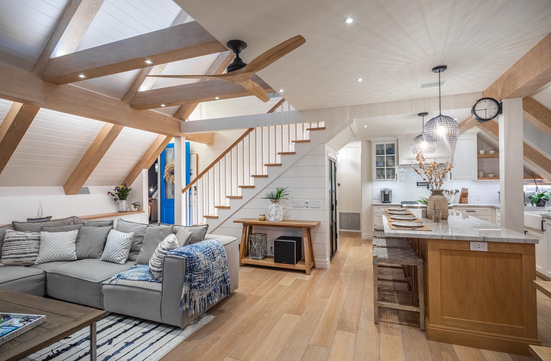 Ocean View Masterpiece - Image 12