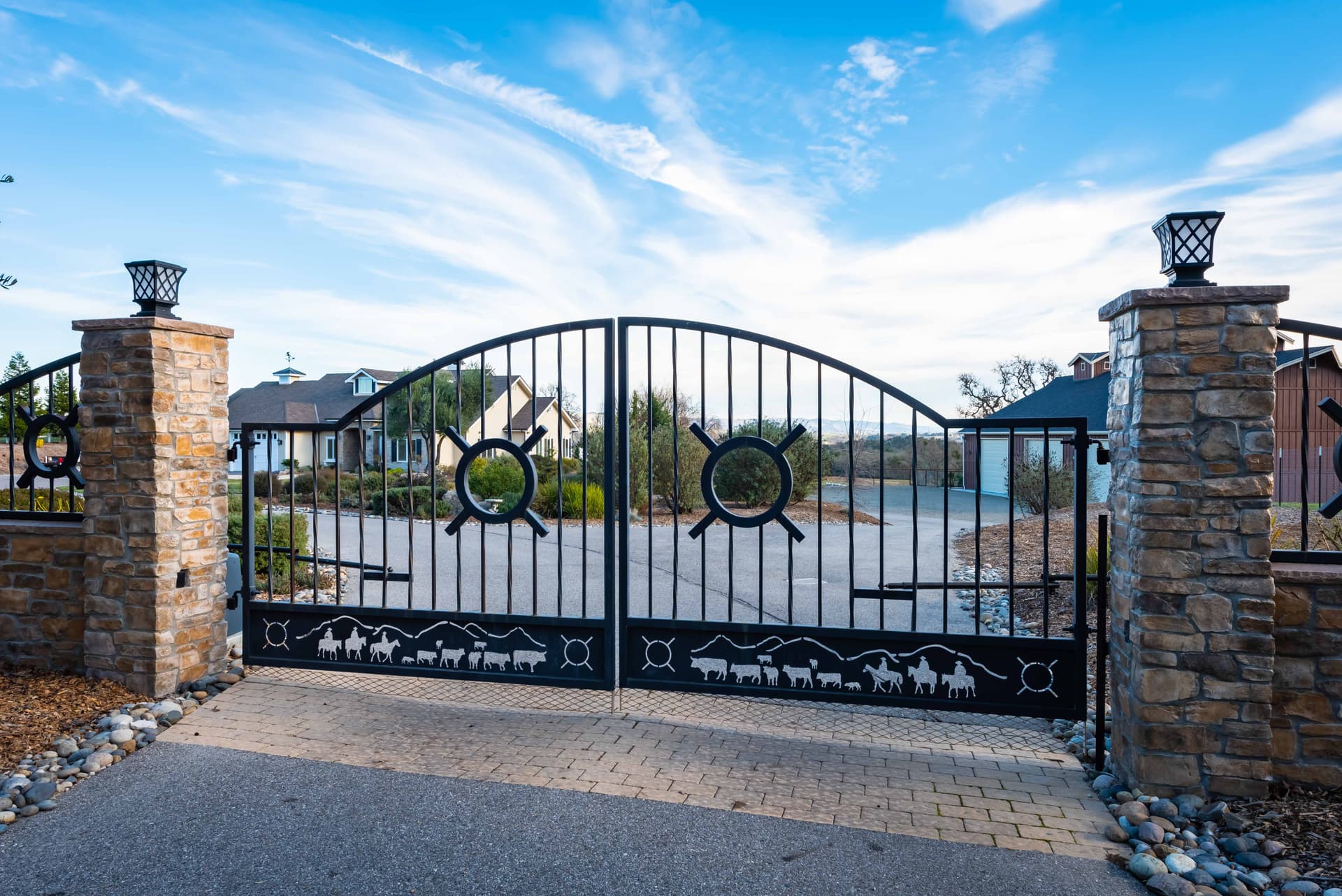 Frontier Main and Guest House - Image 78