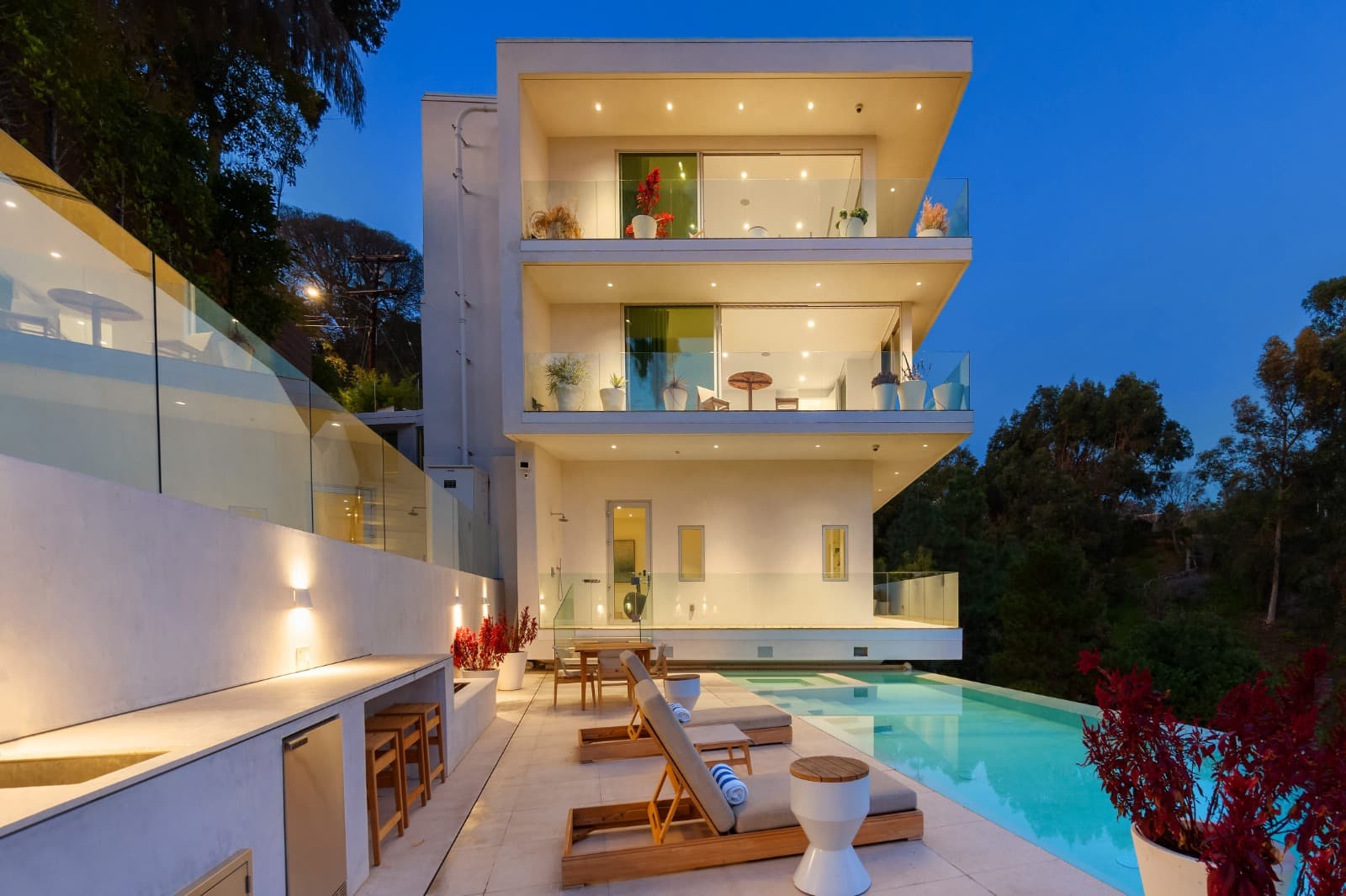 Beverly Grove - Image 34