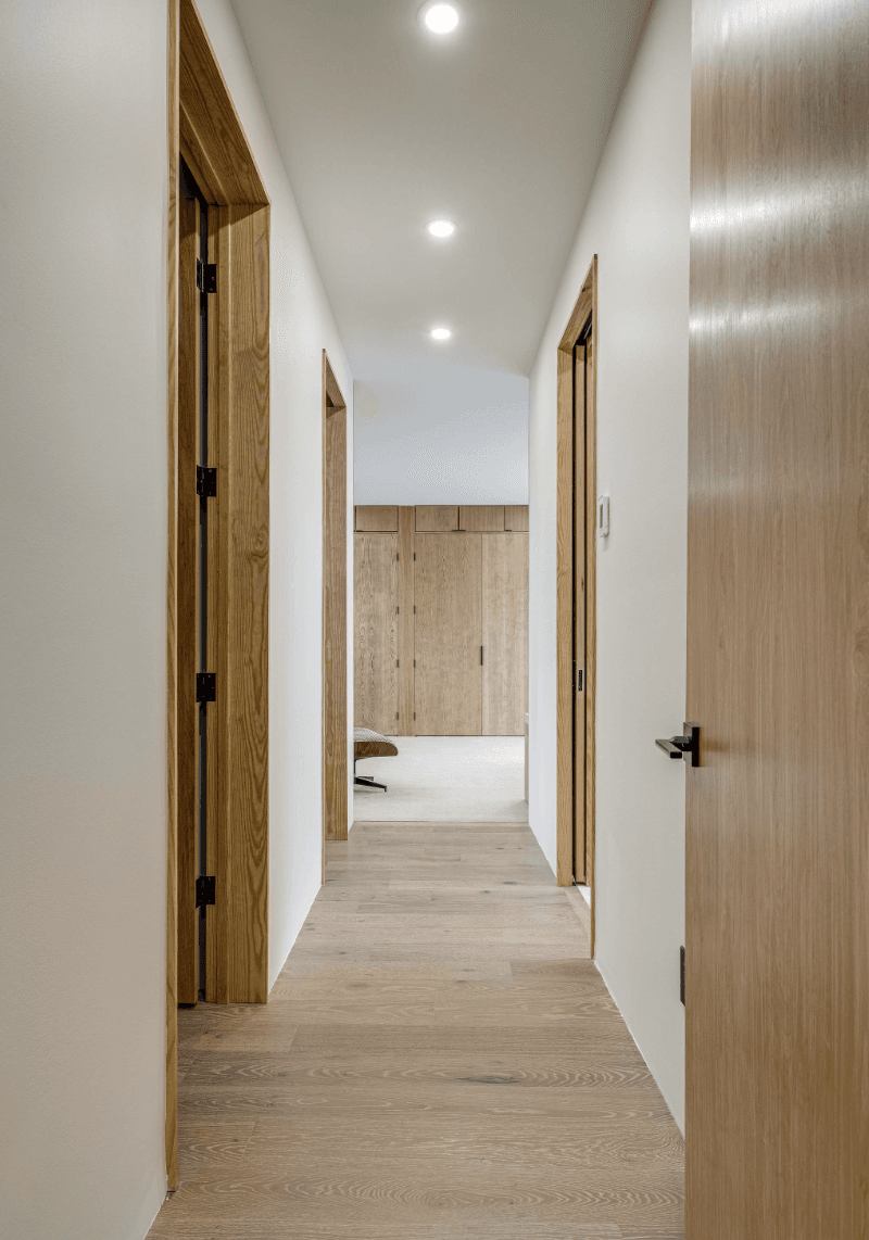 Nashville Lakeside Modern - Image 50