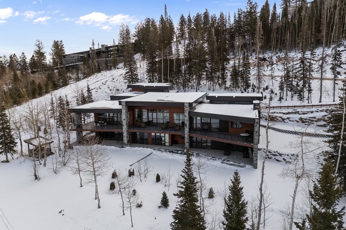 Quicksilver Haus - Image 88