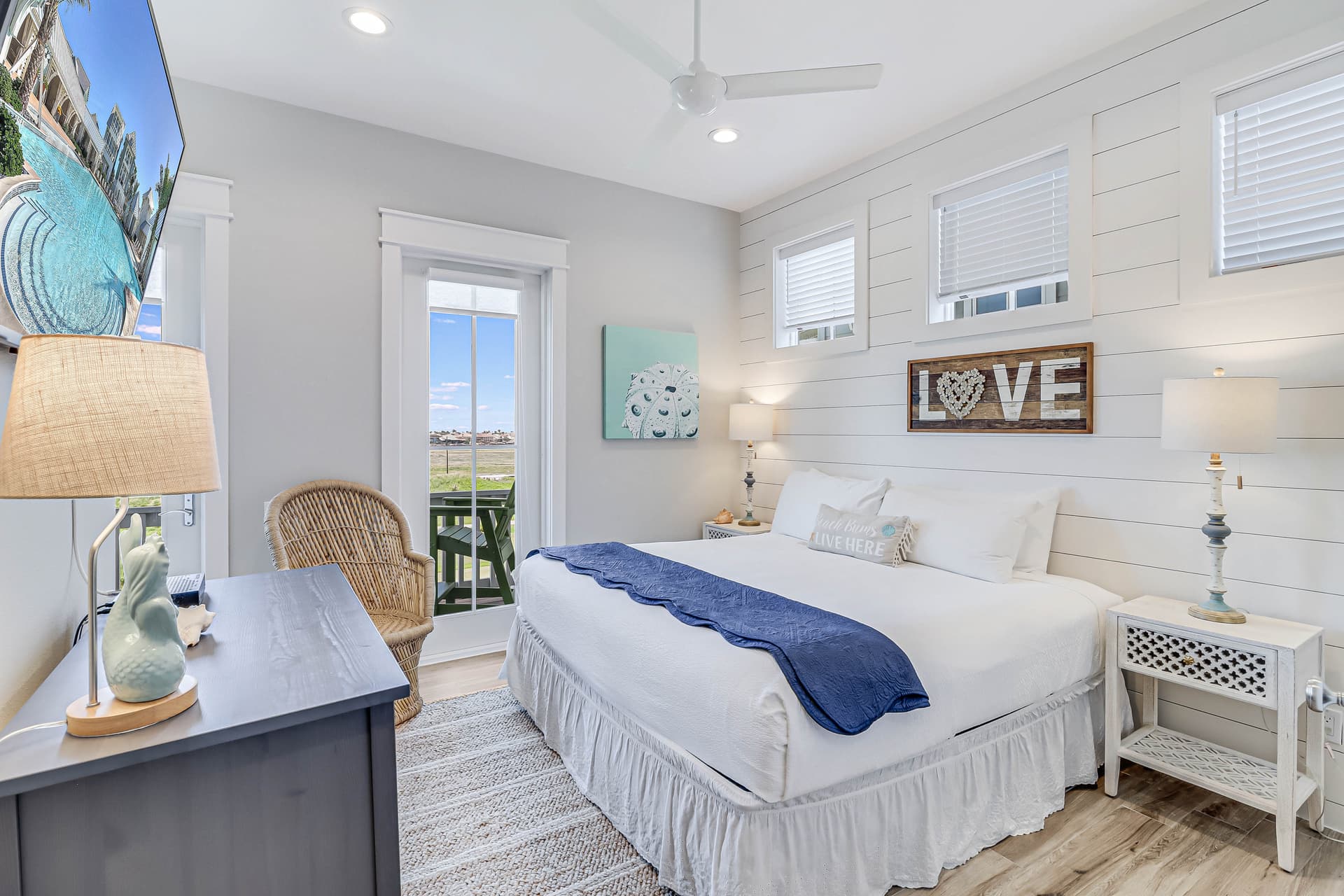 Coastal Oasis House - Image 31