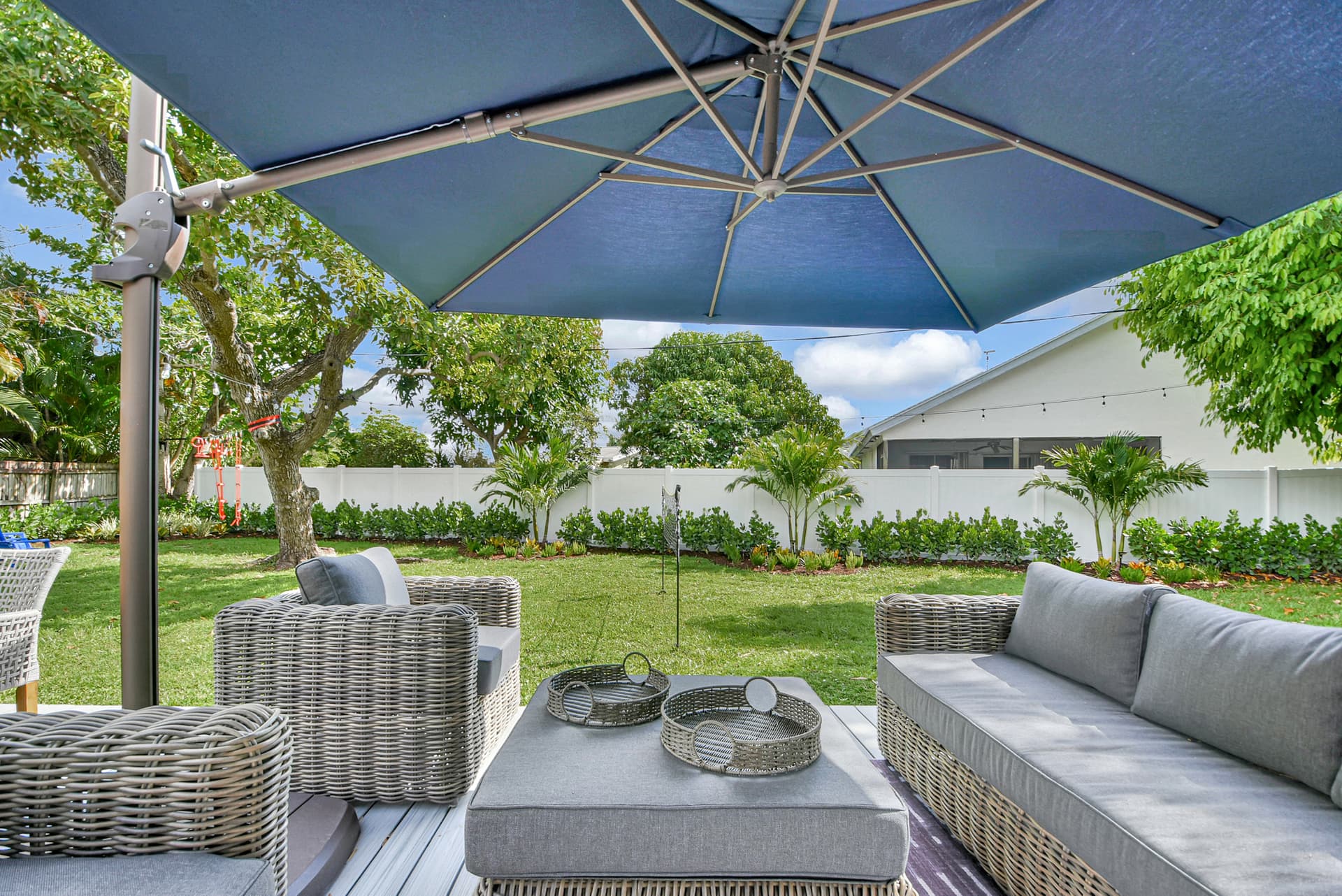 Bluebird House - Image 47