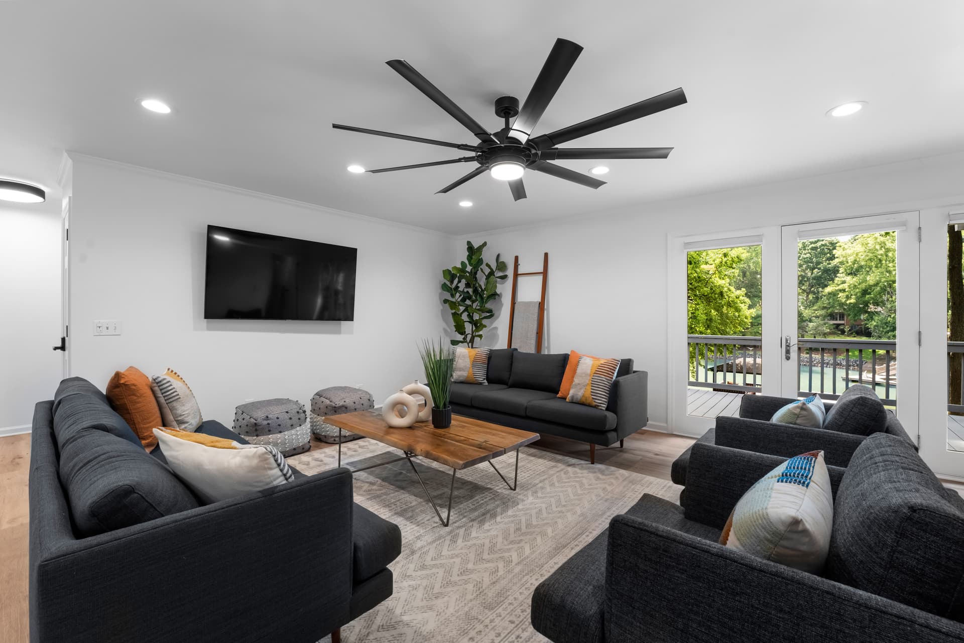 Queens Cove - Image 4