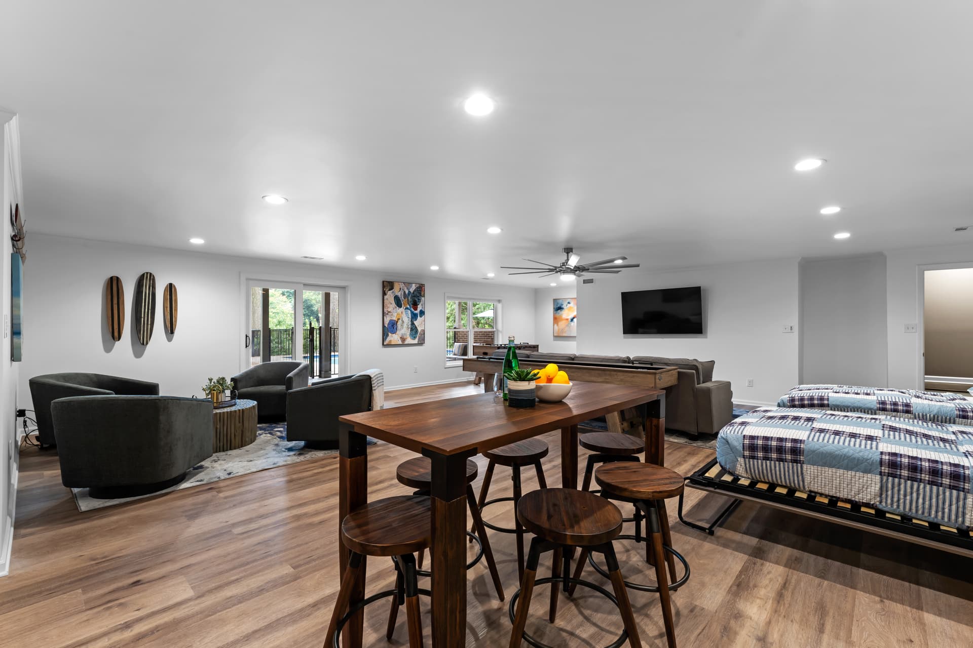 Queens Cove - Image 43