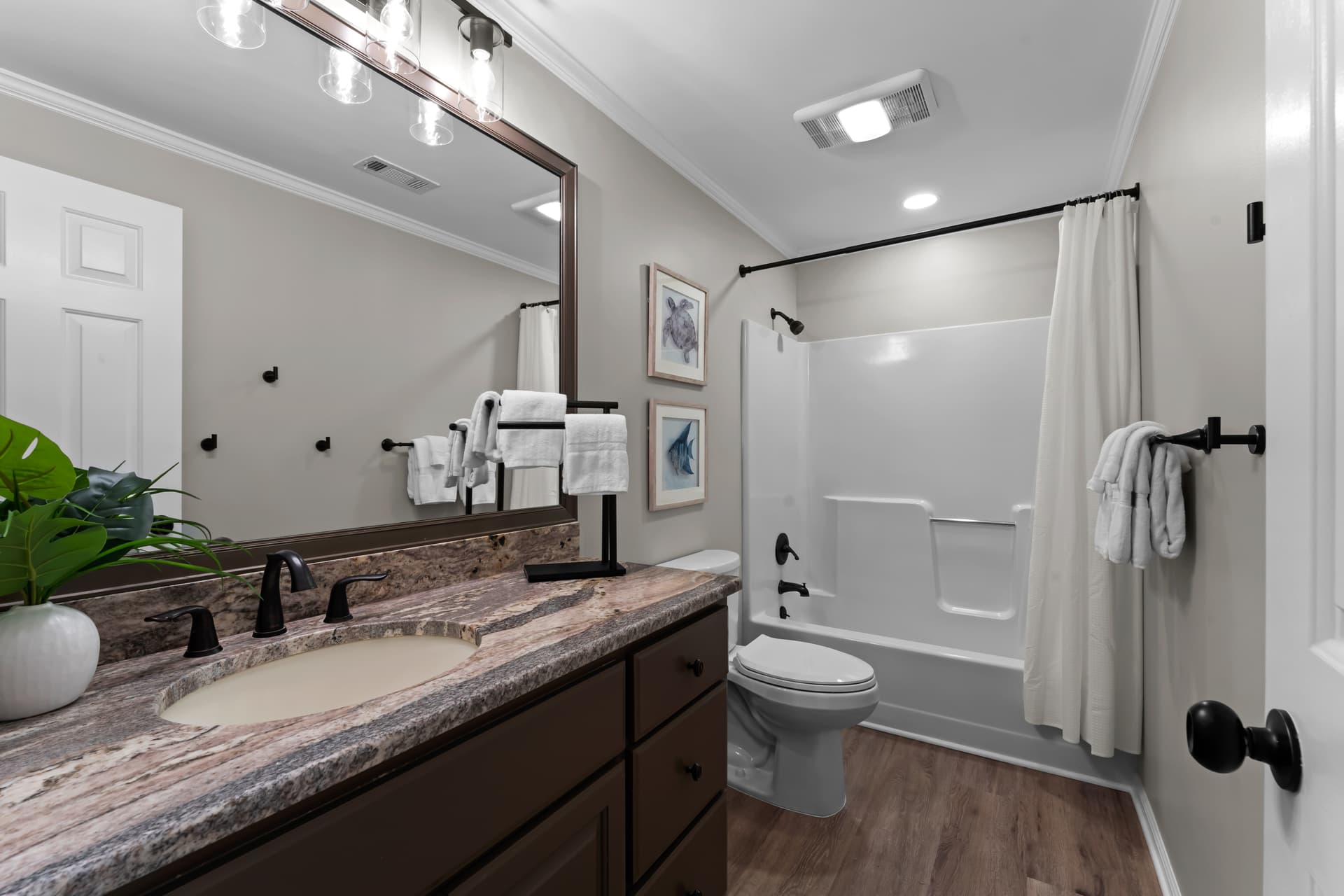 Queens Cove - Image 51