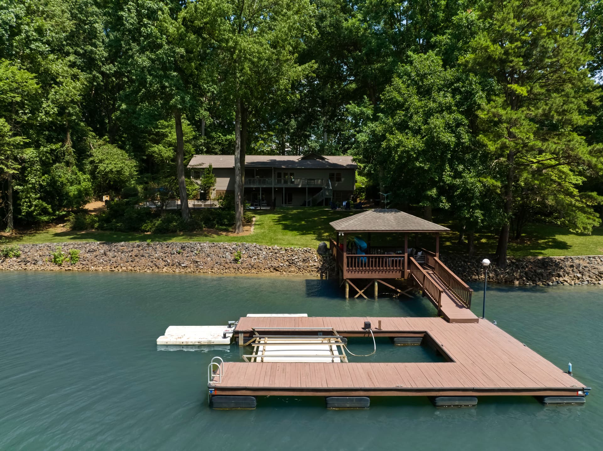 Queens Cove - Image 61