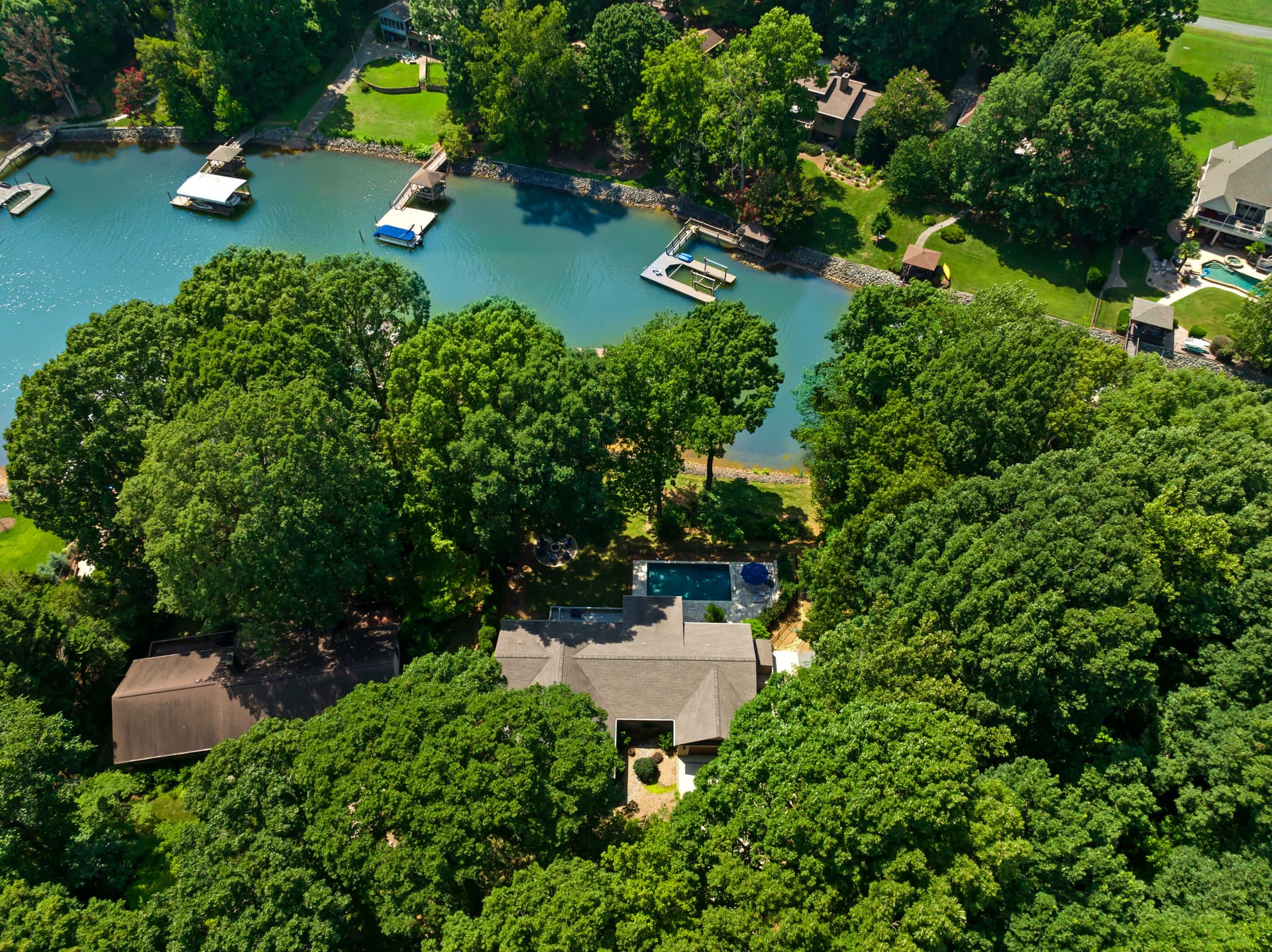 Queens Cove - Image 63