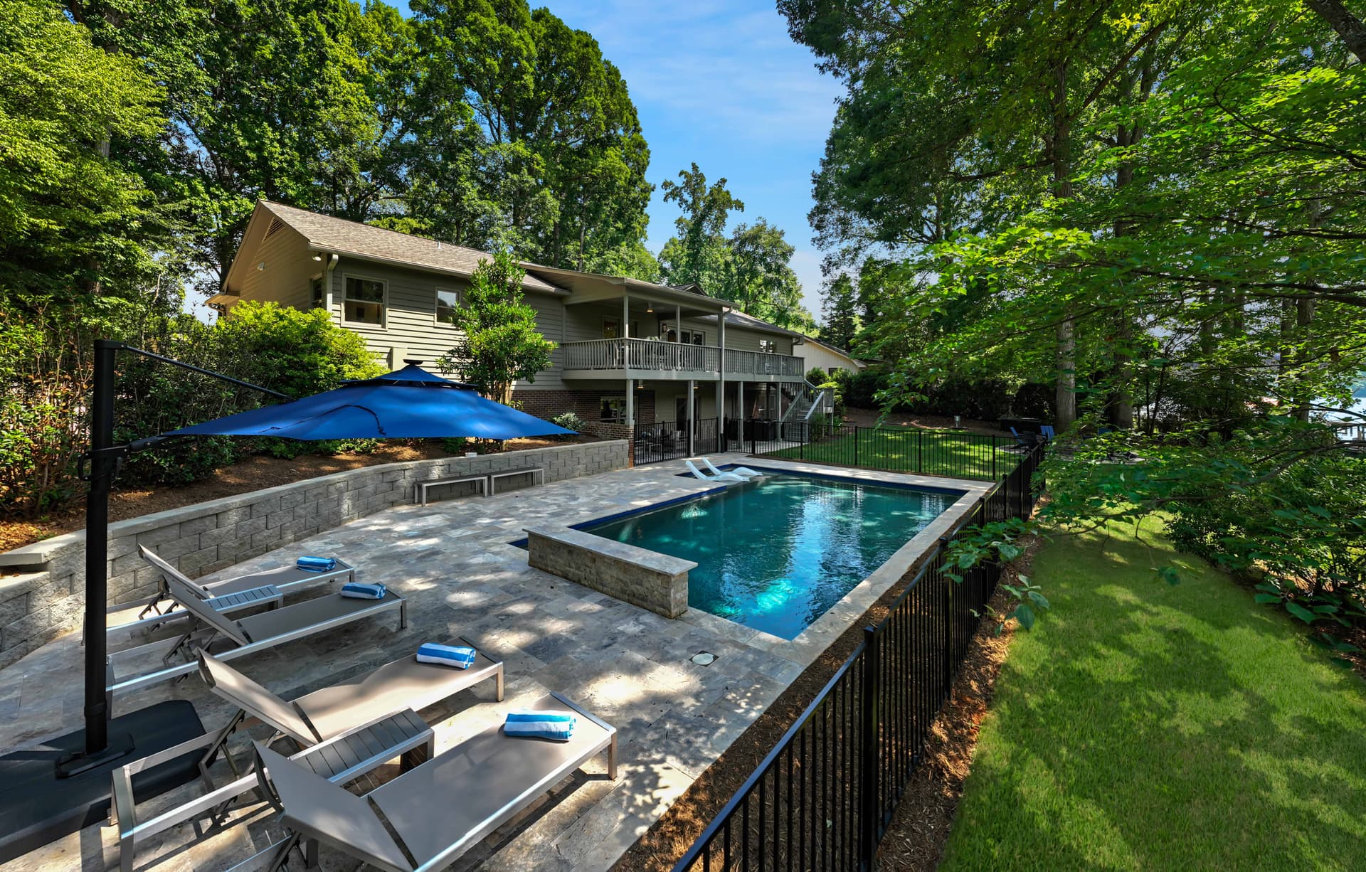 Queens Cove - Image 65