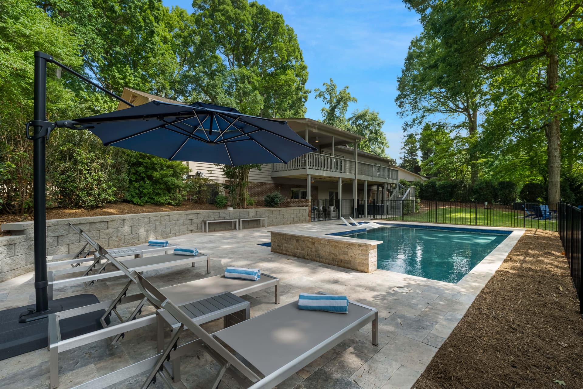 Queens Cove - Image 86