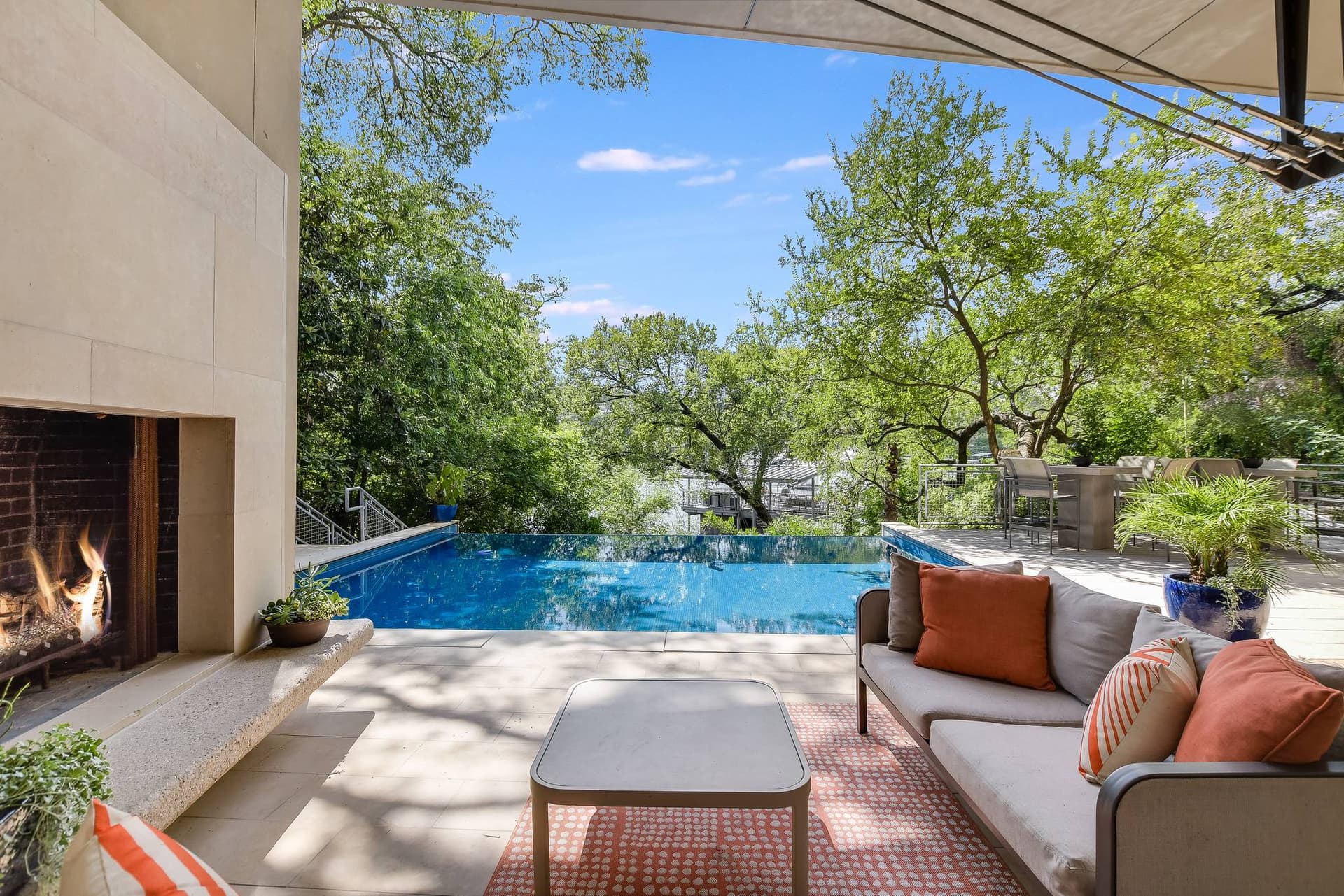 Waterfalls on the Lake Villa - Image 44