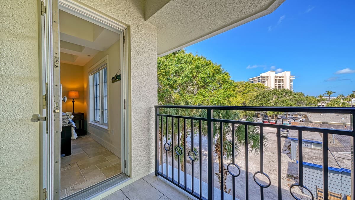 Sun Sea Terrace House - Image 18