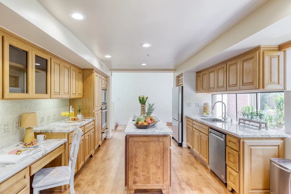 Diamondback Manor - Image 5