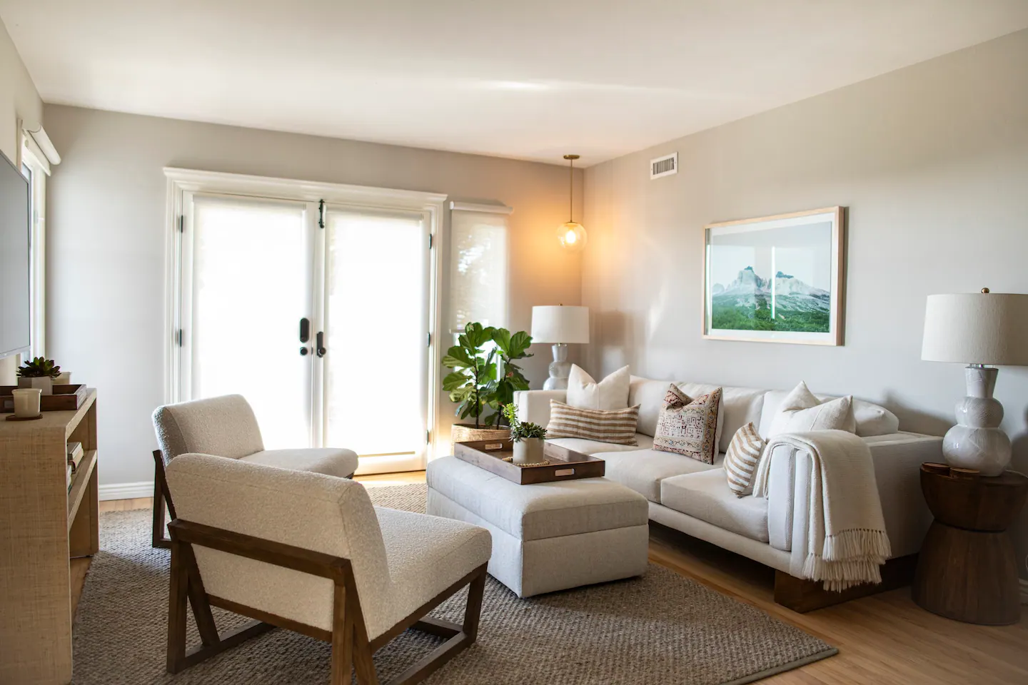 Solana House - Image 1